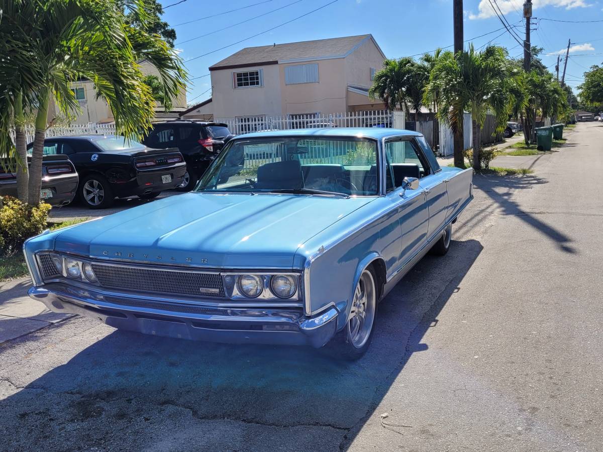 Chrysler-newyorker-1966-blue-1
