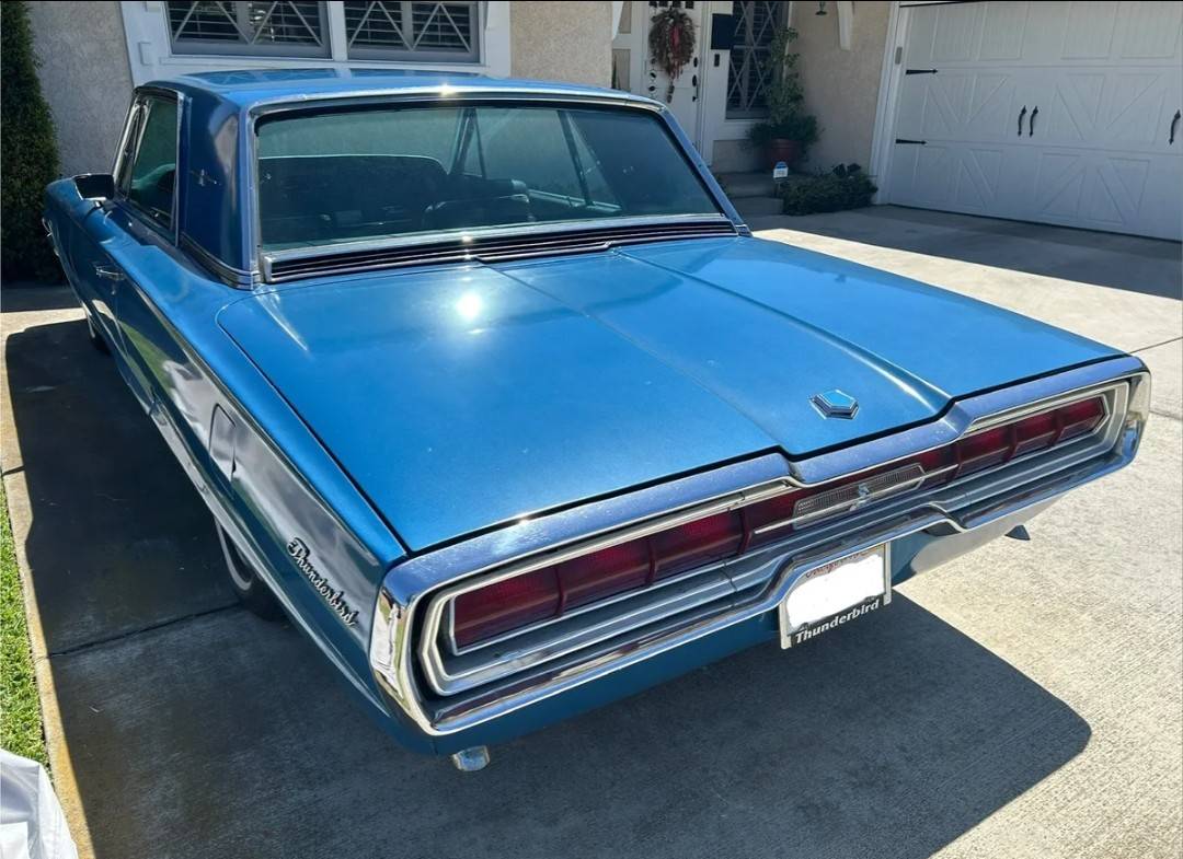 Chrysler-newyorker-1966-blue-13