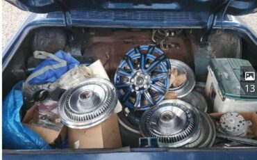 Chrysler-newyorker-1966-blue-21