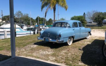 Chrysler-saratoga-1951-blue-11