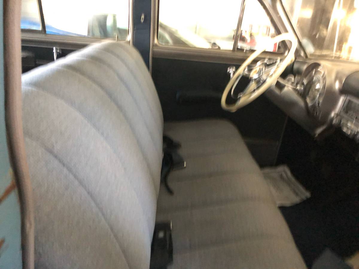 Chrysler-saratoga-1951-blue-12