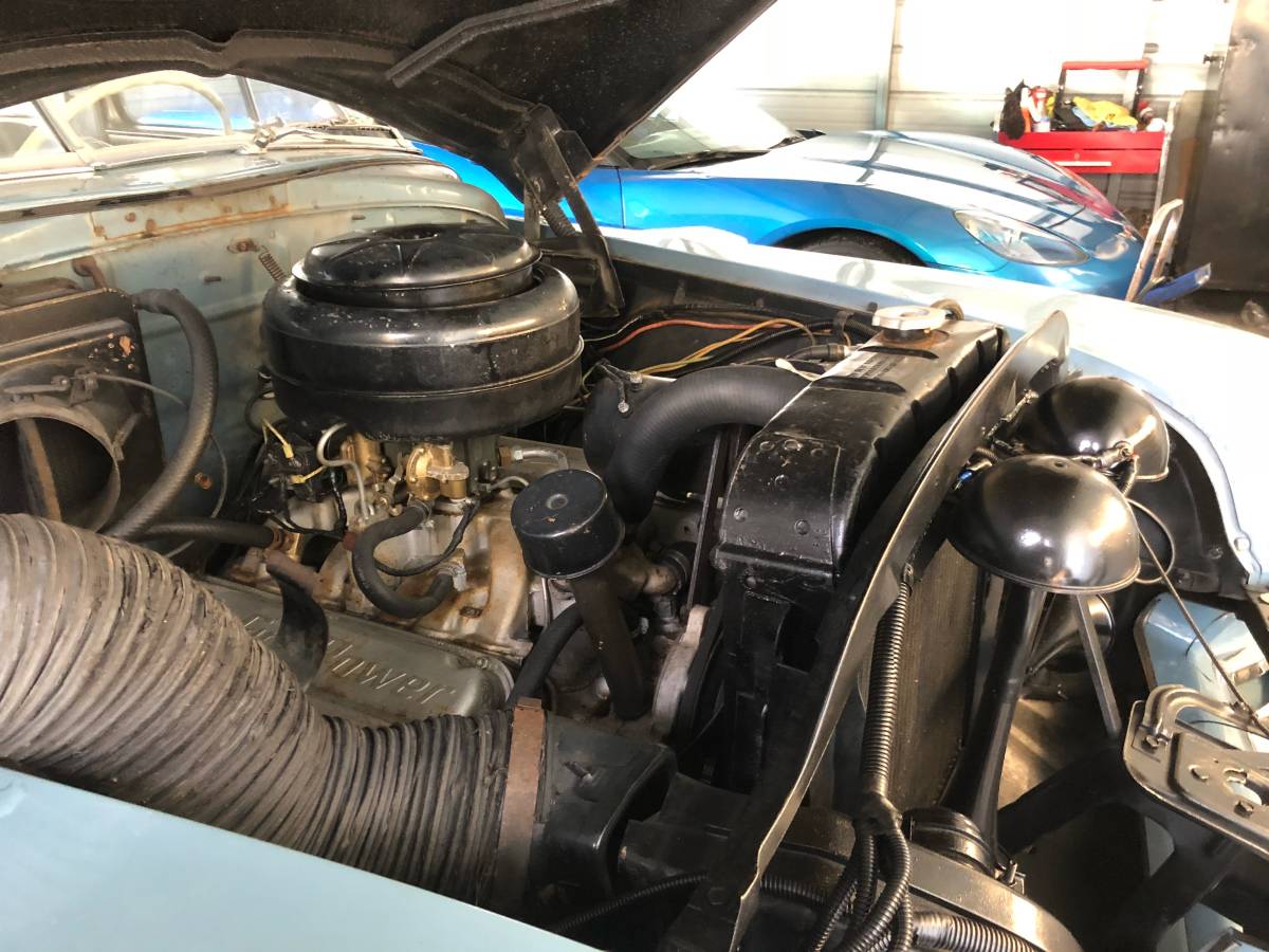 Chrysler-saratoga-1951-blue-20