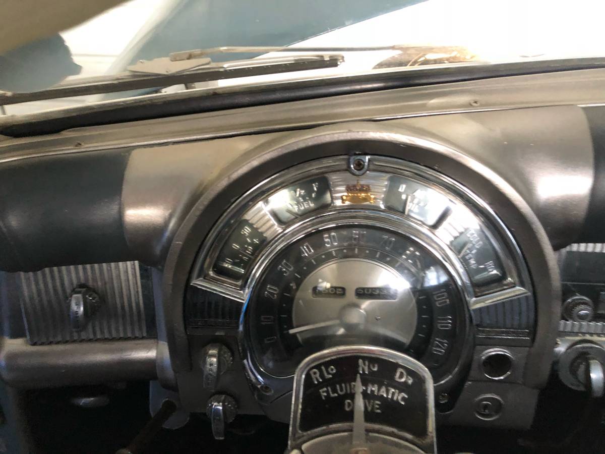 Chrysler-saratoga-1951-blue-21