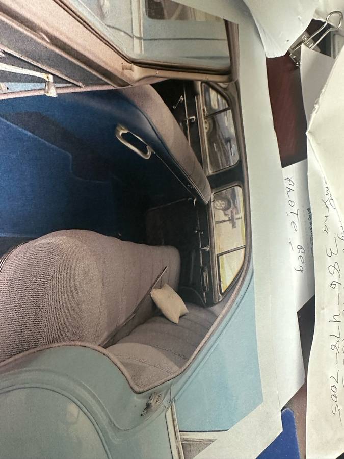 Chrysler-saratoga-1951-blue-3