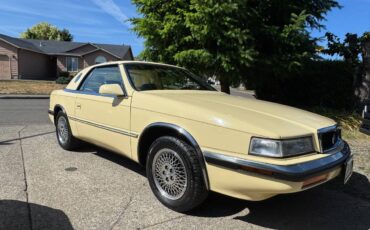 Chrysler-tc-by-maserati-1991-yellow-3