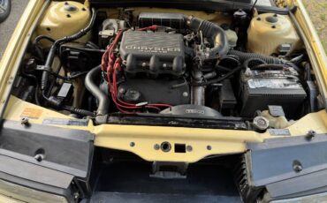 Chrysler-tc-by-maserati-1991-yellow-5