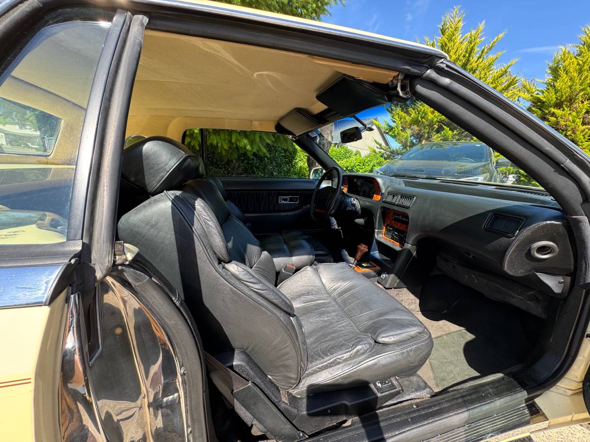 Chrysler-tc-by-maserati-1991-yellow-6