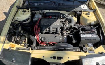 Chrysler-tc-by-maserati-1991-yellow-8