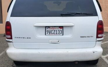 Chrysler-town-amp-country-1996-5