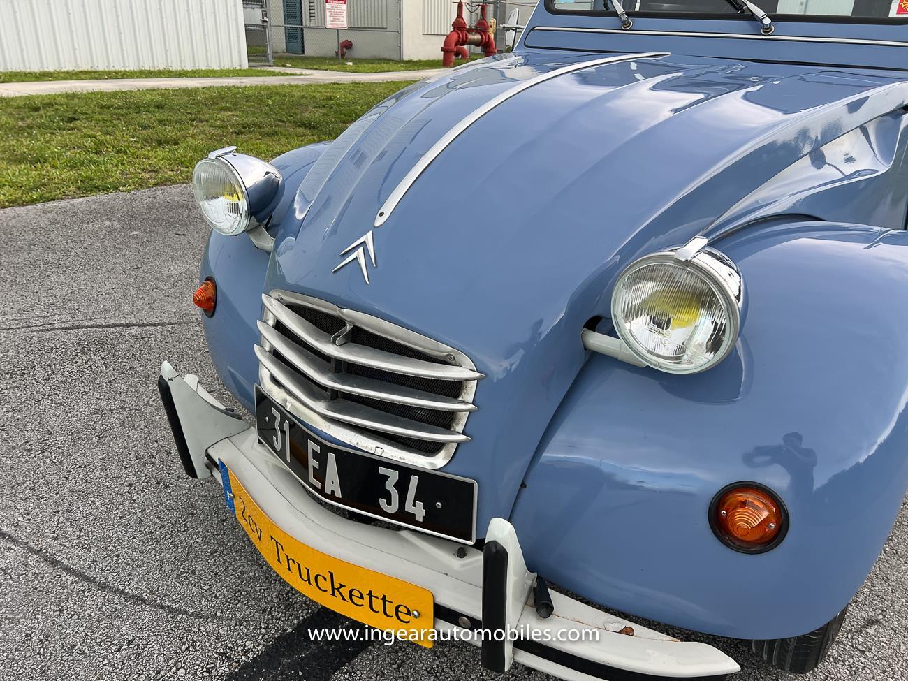 Citroen-1971-coupe-11