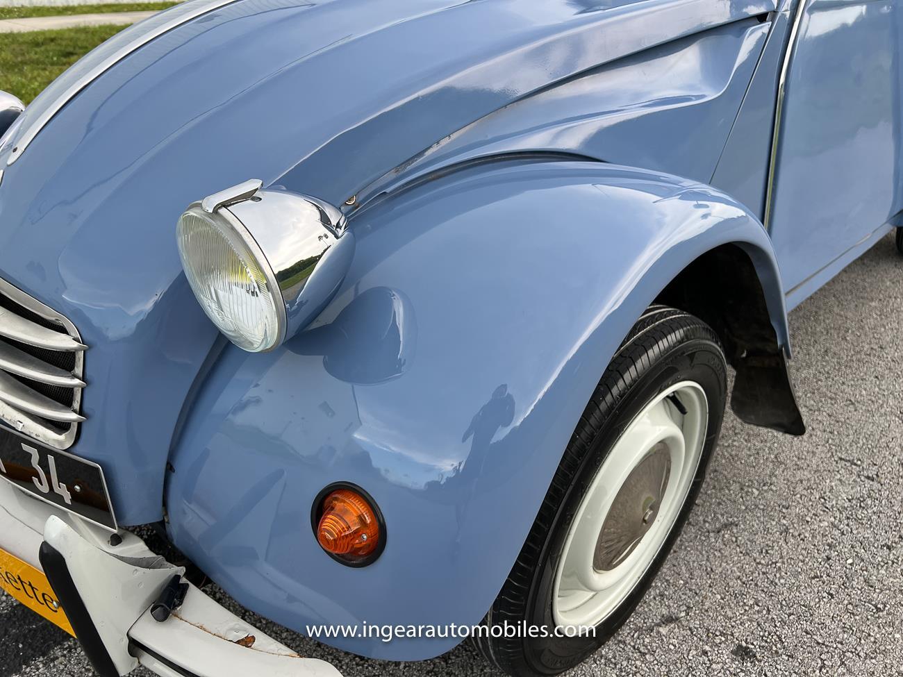 Citroen-1971-coupe-12