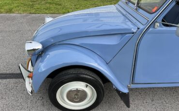 Citroen-1971-coupe-16