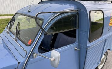 Citroen-1971-coupe-17