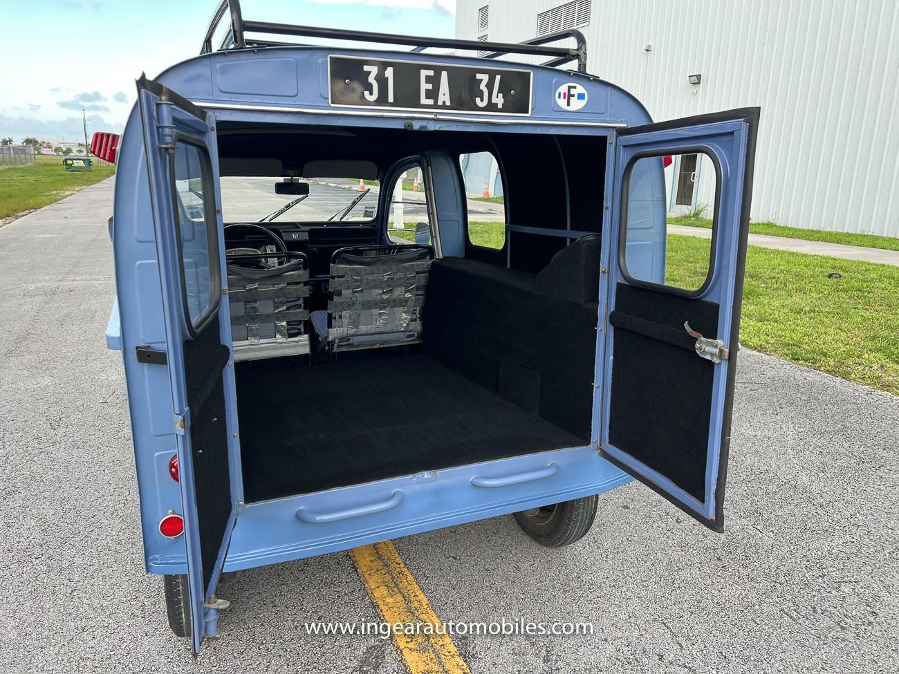 Citroen-1971-coupe-25