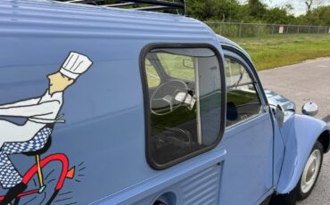 Citroen-1971-coupe-31