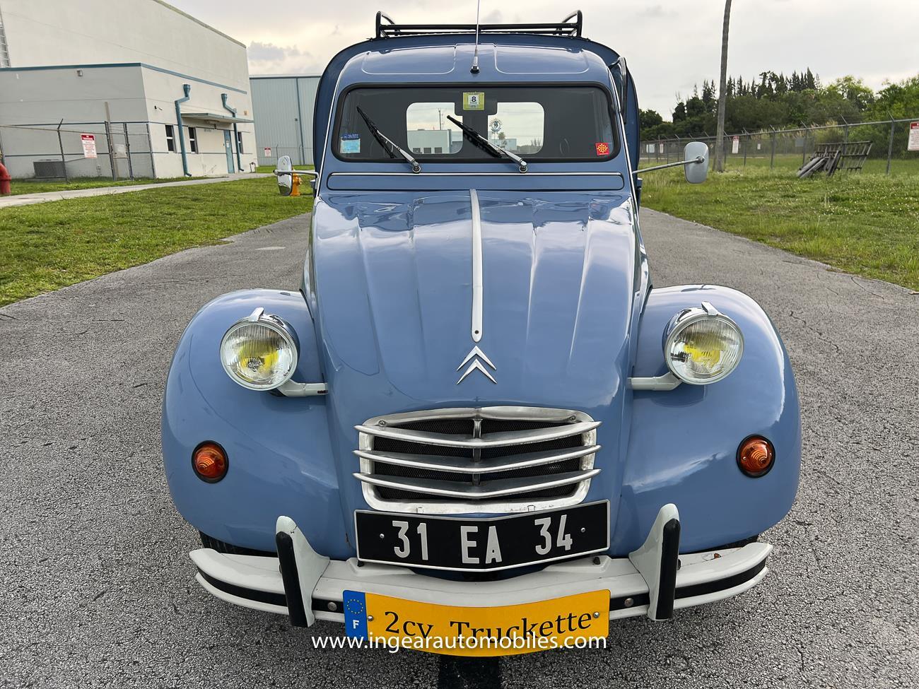 Citroen-1971-coupe-9