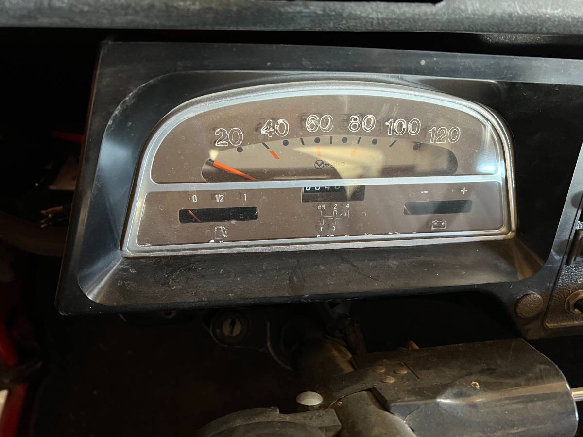 Citroen-2-cv-1989-red-14