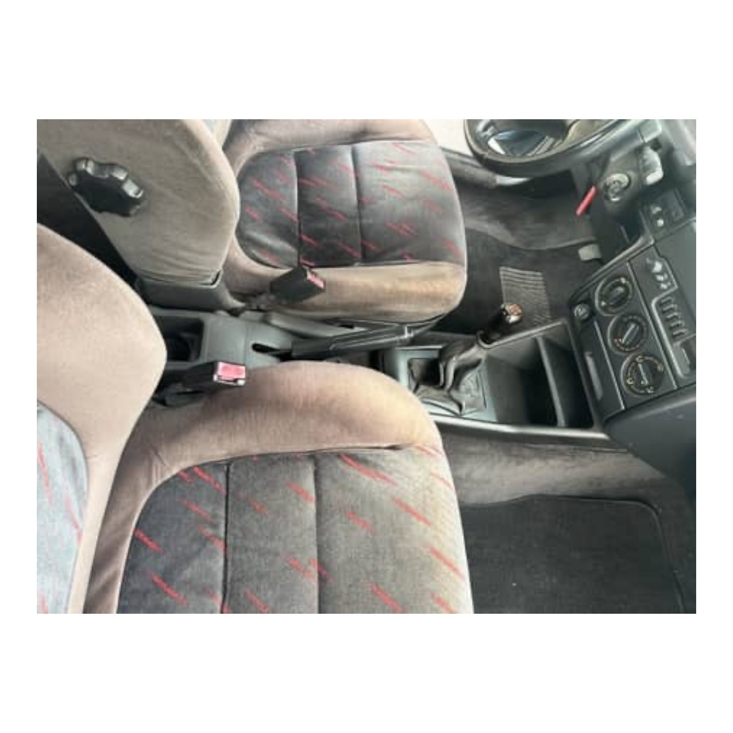 Citroen-ZX-1995-Hatchback-12