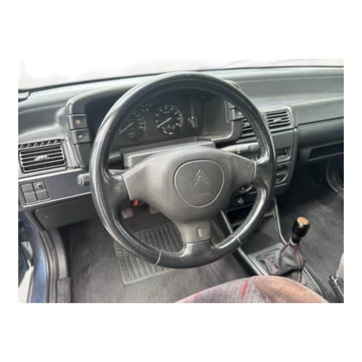 Citroen-ZX-1995-Hatchback-14