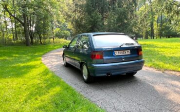 Citroen-ZX-1995-Hatchback-4