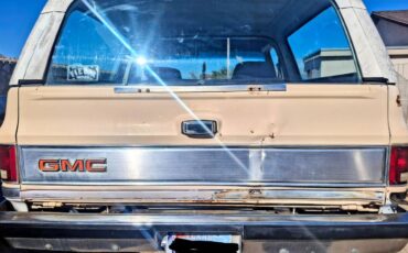 Classic-gmc-sierra-1984-1