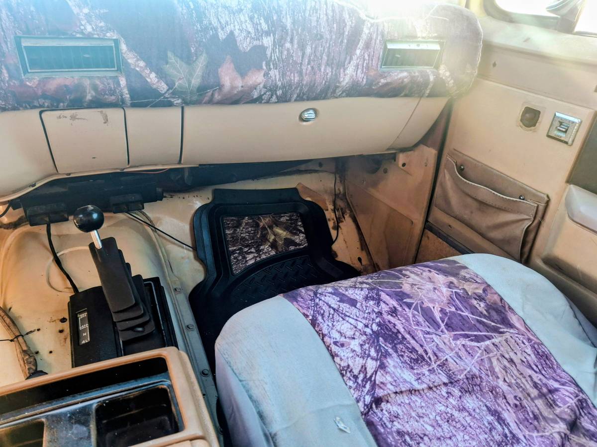 Classic-gmc-sierra-1984-12