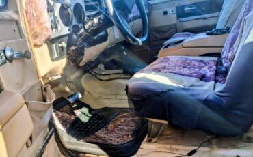 Classic-gmc-sierra-1984-15