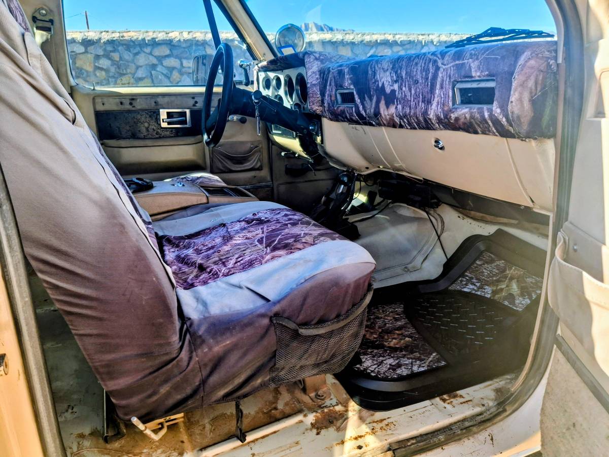 Classic-gmc-sierra-1984-6