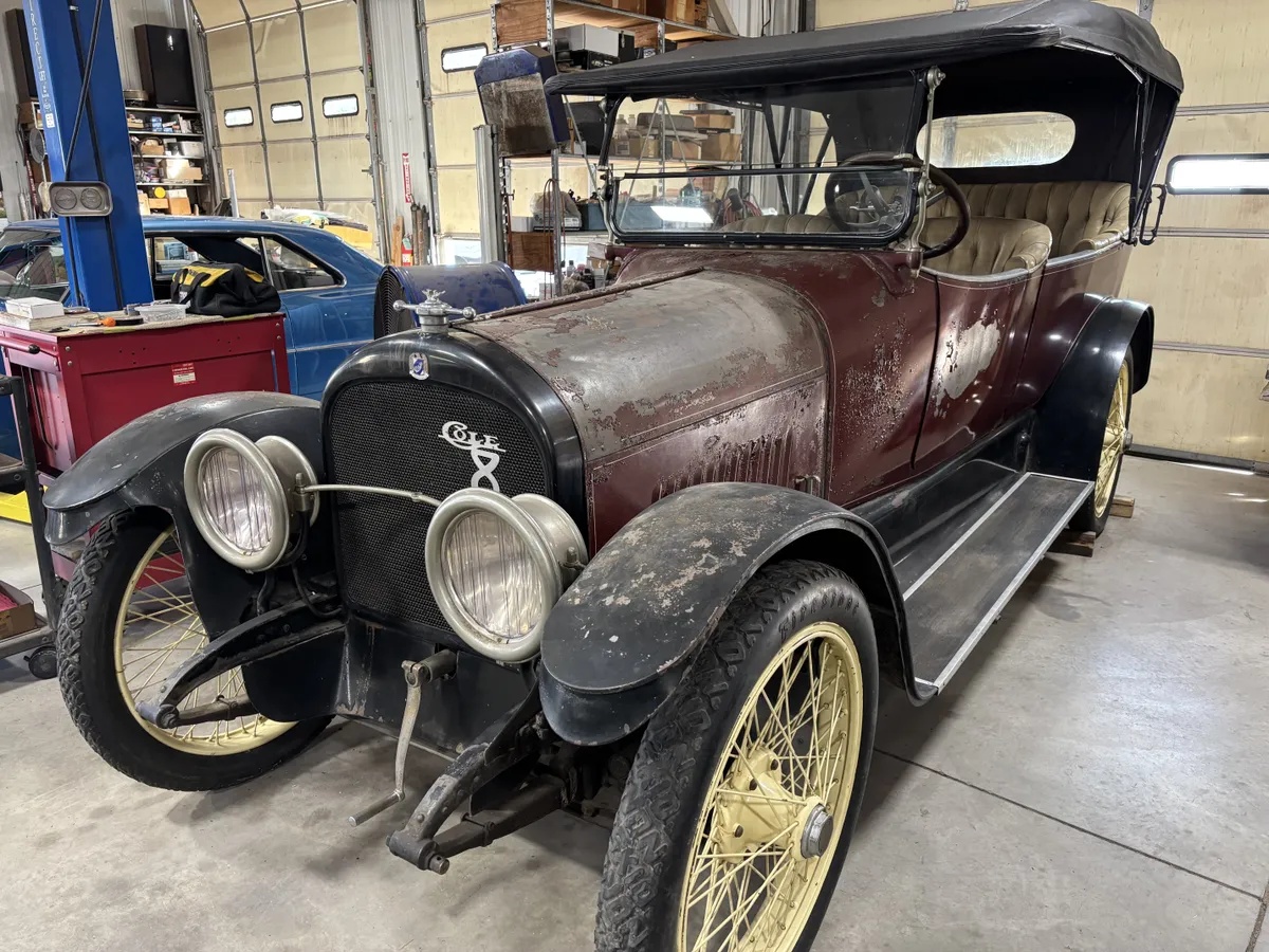 Cole-All-models-1915-Maroon-Tan-2