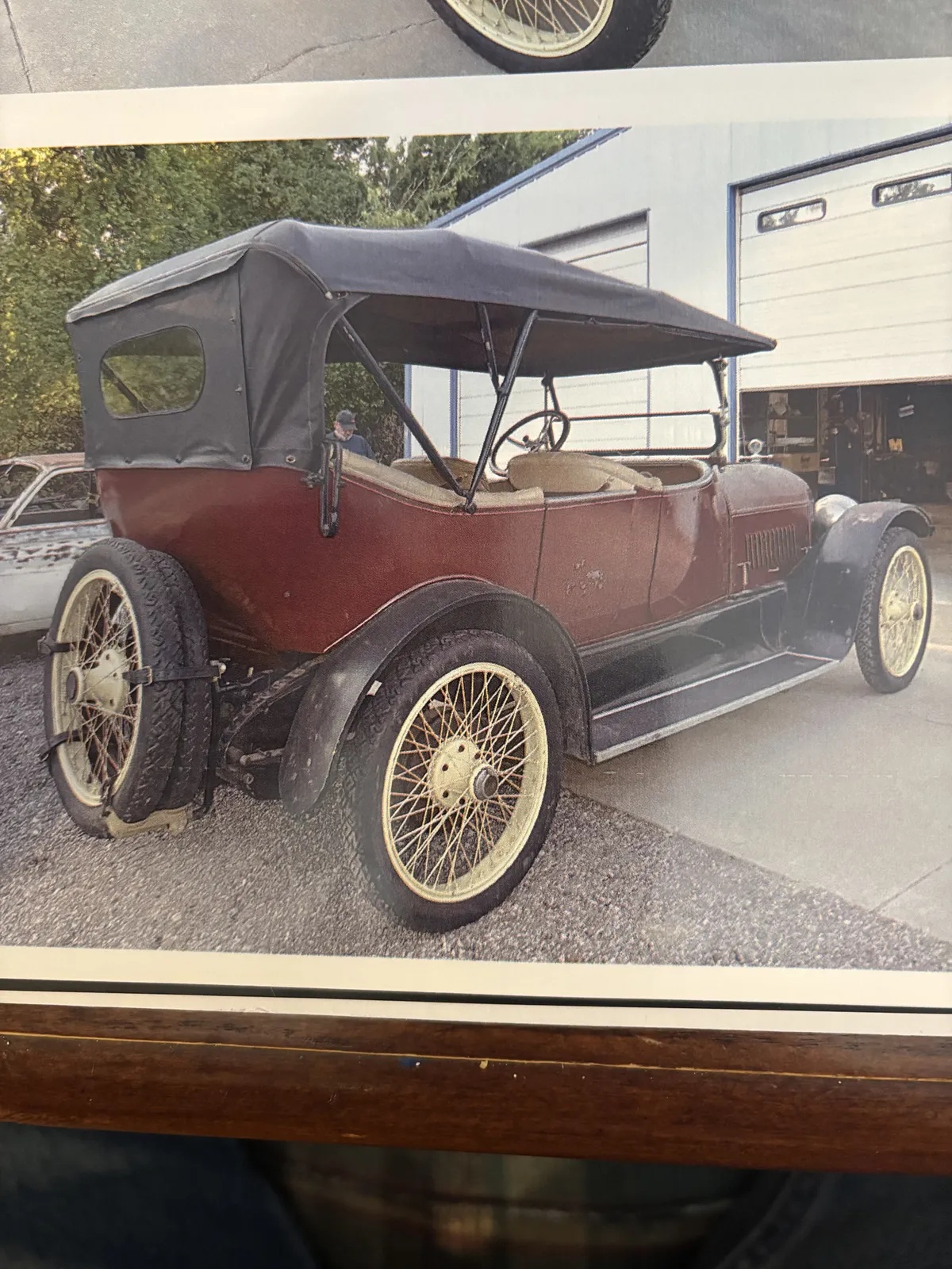 Cole-All-models-1915-Maroon-Tan-8