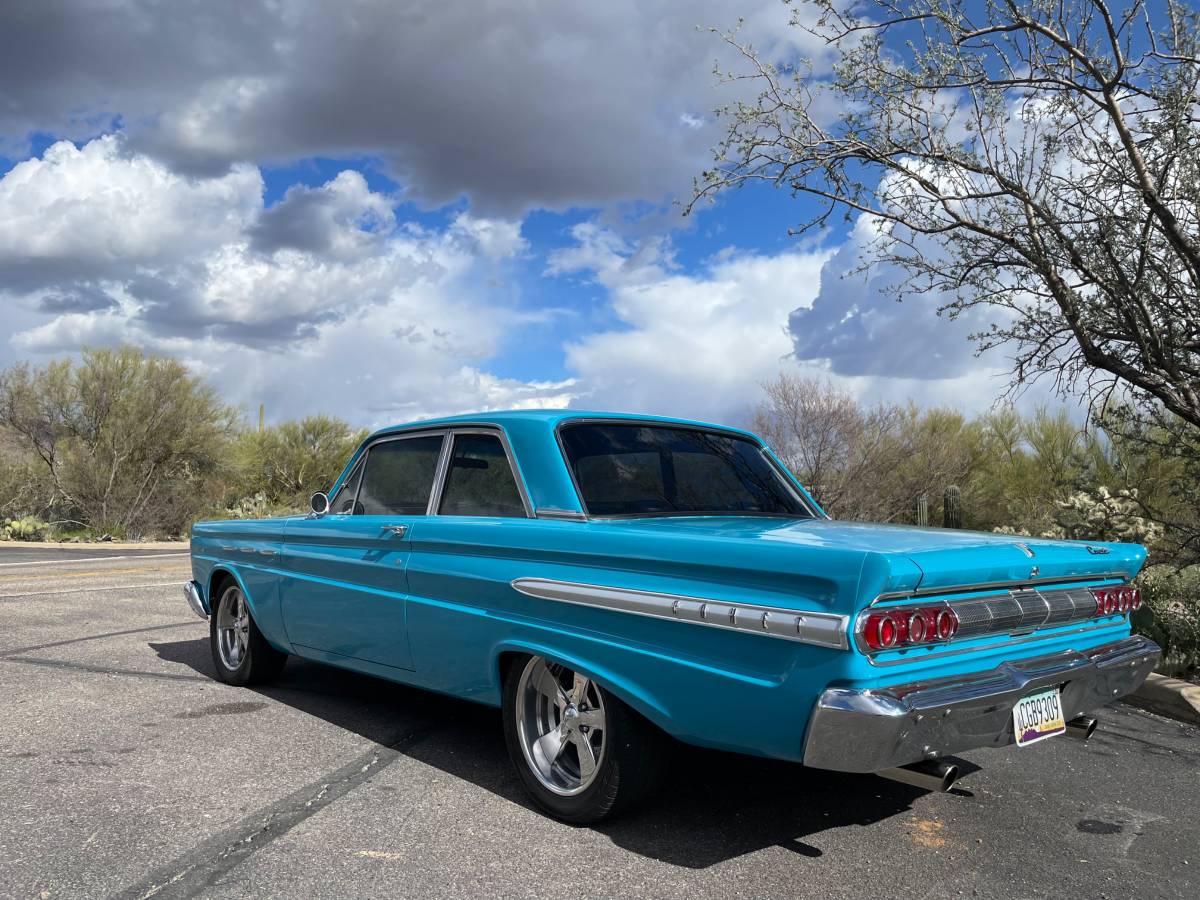 Comet-202-sedan-1964-blue-10