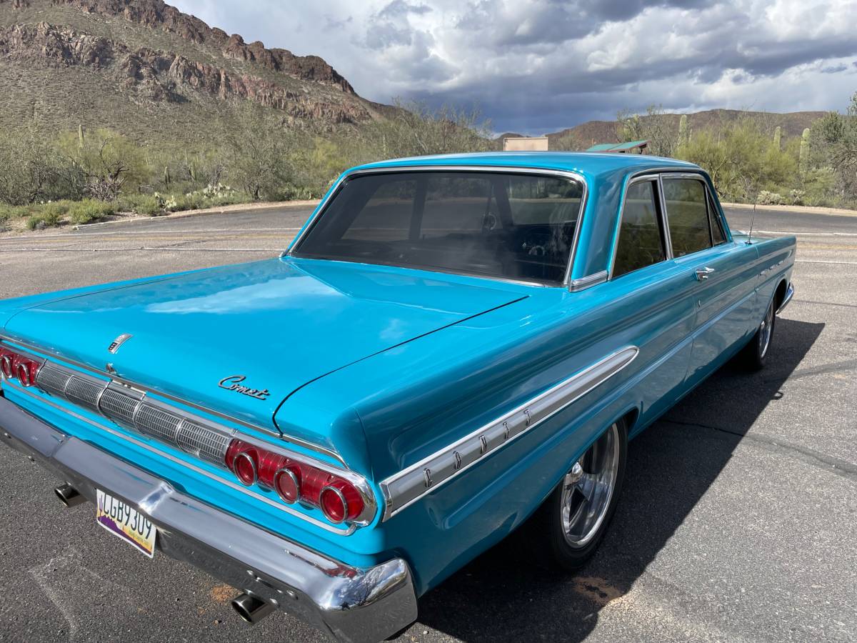 Comet-202-sedan-1964-blue-12