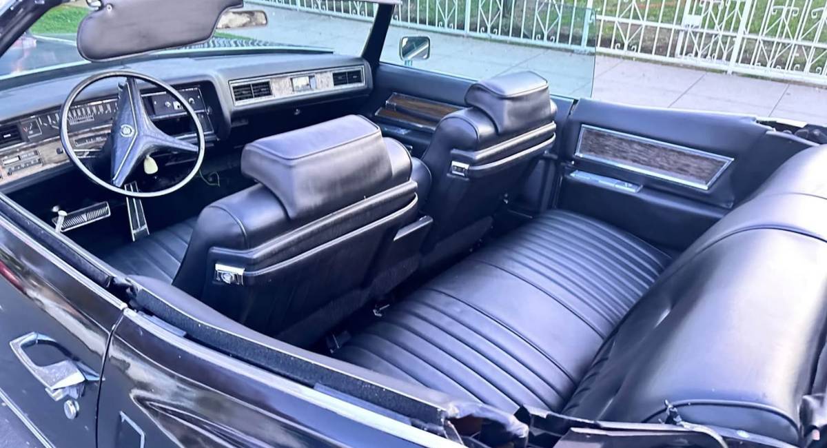 Convertible-cadillac-eldorado-1971-black-2