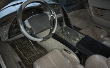 Corvette-1990-white-3