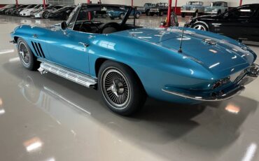 Corvette-convertible-1966-blue-12
