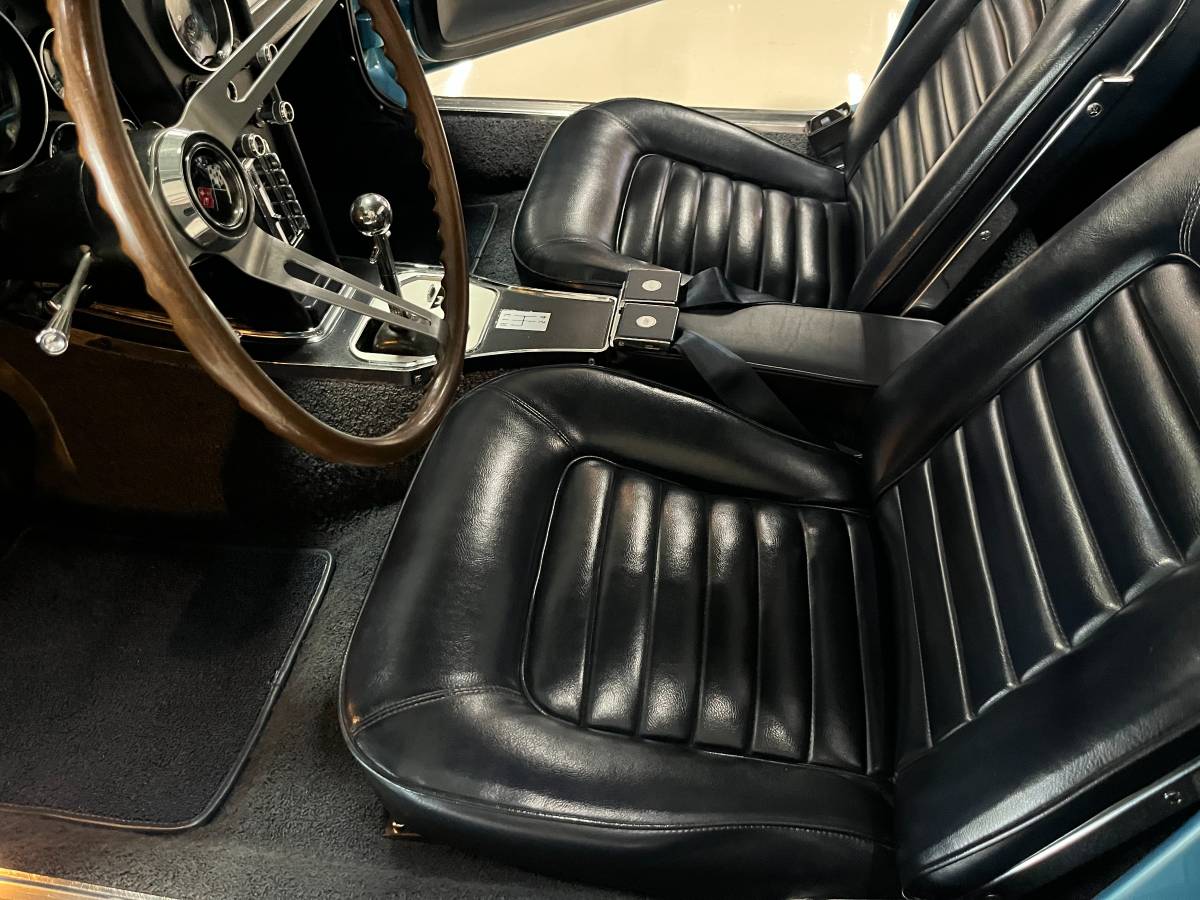 Corvette-convertible-1966-blue-7