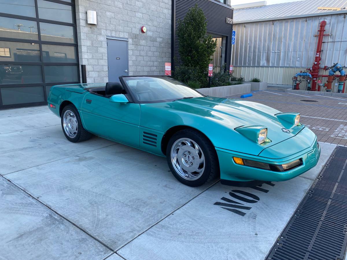 Corvette-convertible-1991-custom-3