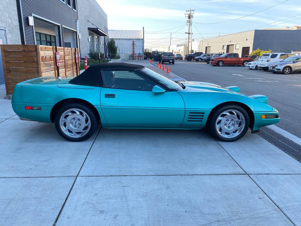 Corvette-convertible-1991-custom-5