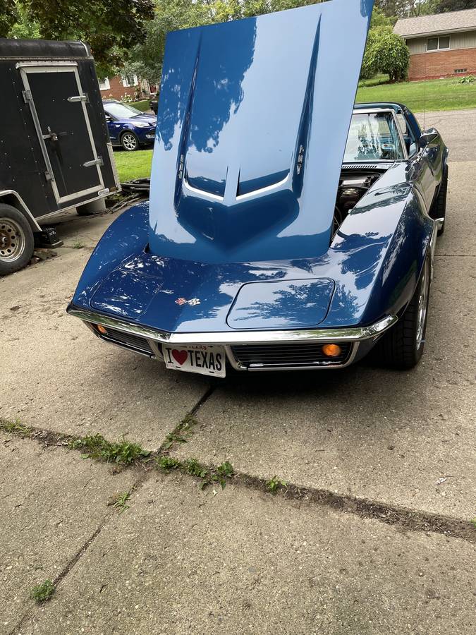 Corvette-coupe-1968-blue