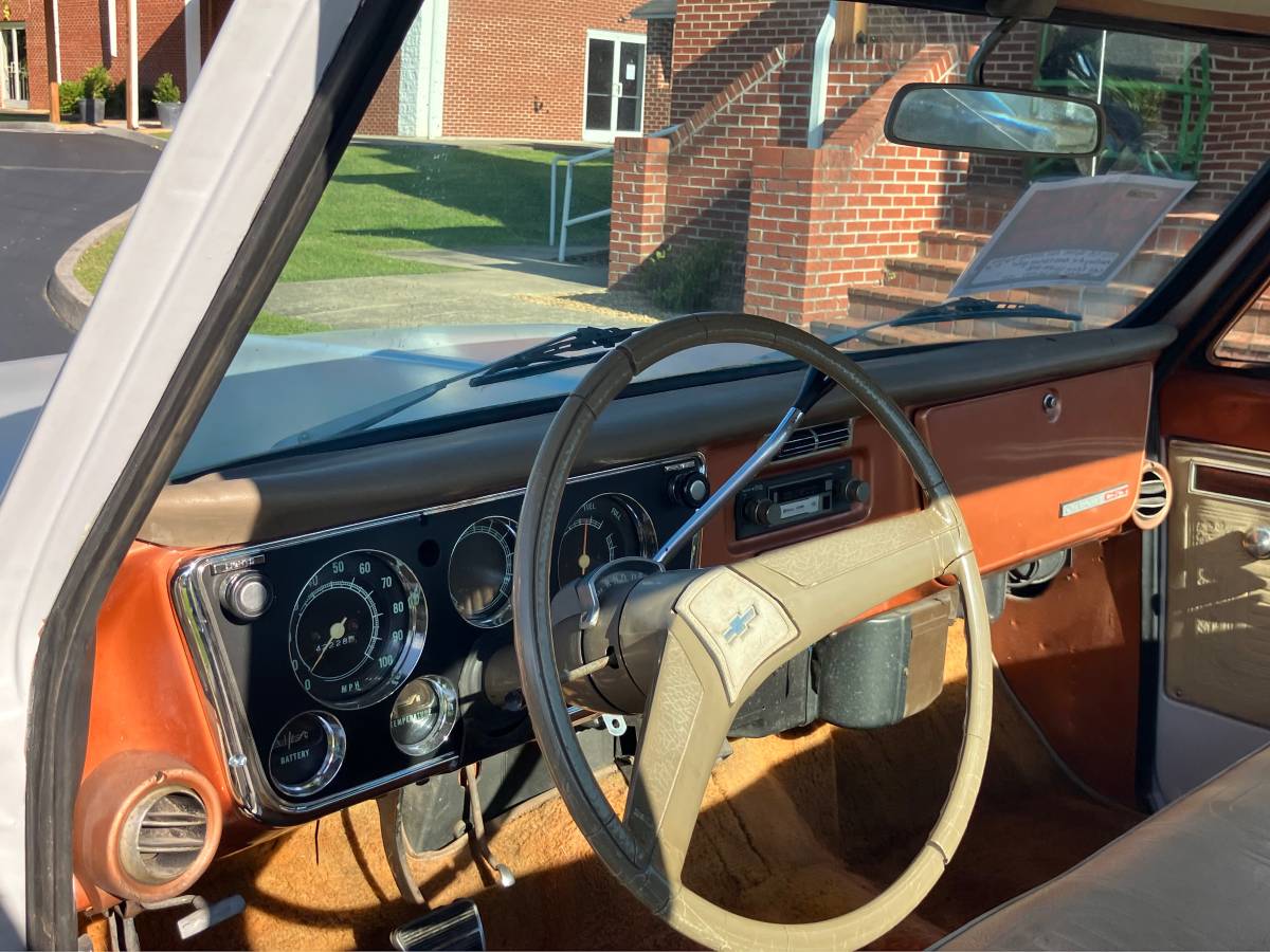 Cst10-chevy-pickup-1970-grey-7