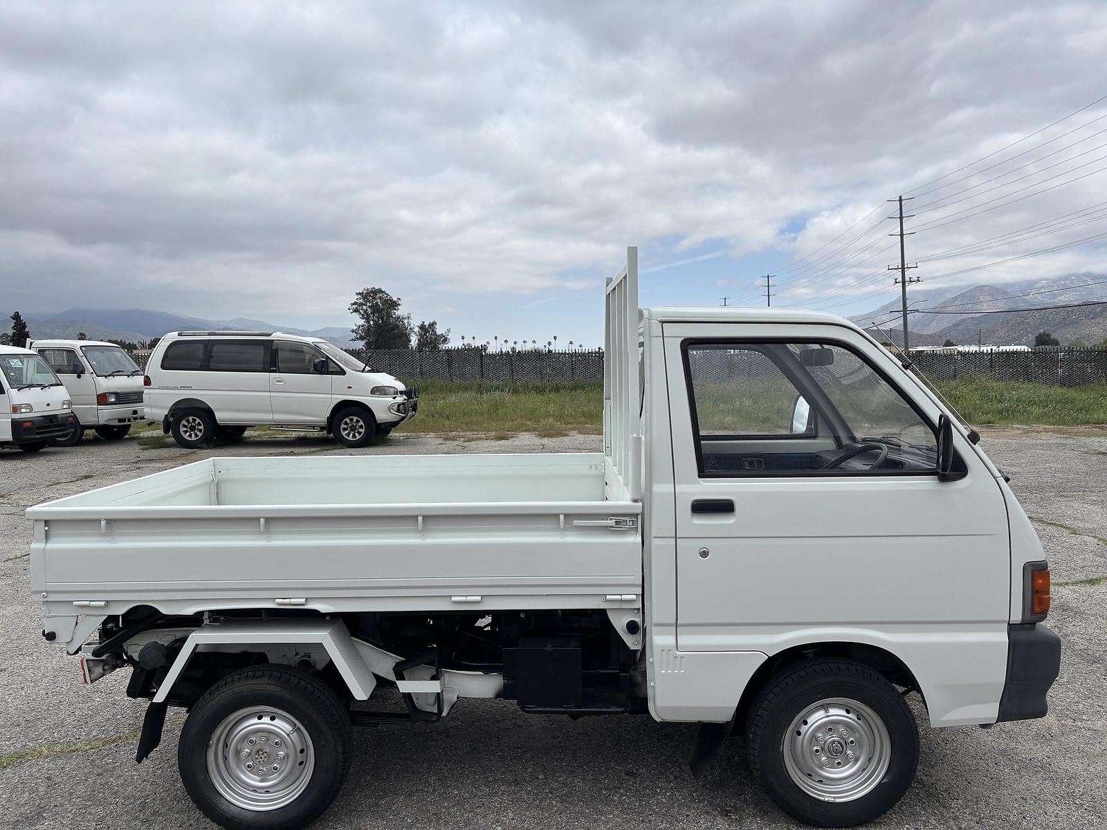 Daihatsu-Hijet-1993-Scissors-dump-5