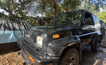 Daihatsu-Rocky-1990-SUV-1
