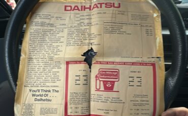 Daihatsu-Rocky-1990-SUV-9