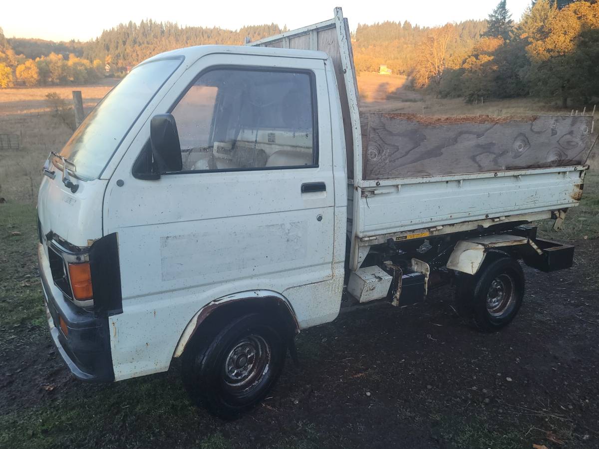 Daihatsu-hijet-1994-3