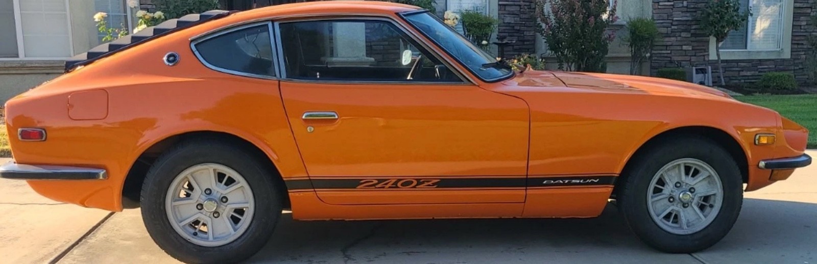 Datsun-240Z-1972-2