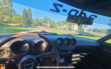 Datsun-240Z-1972-30