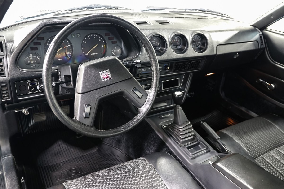 Datsun-280ZX-1979-Coupe-16