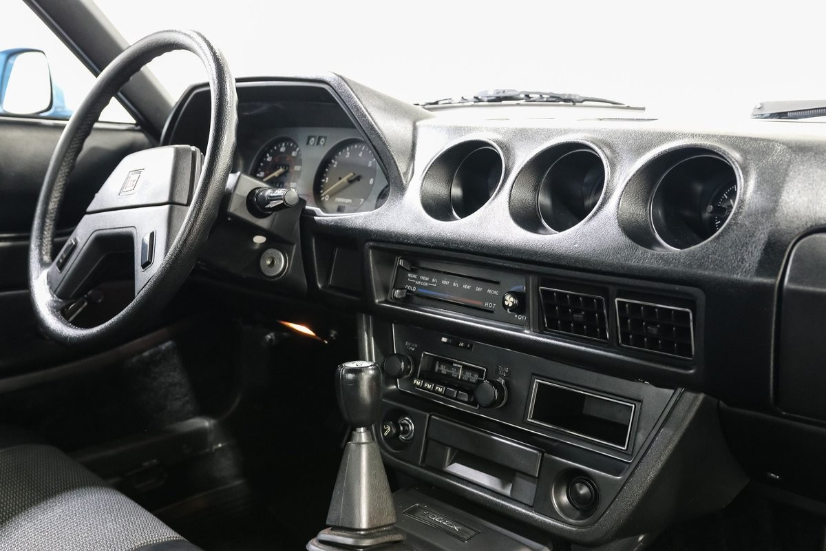 Datsun-280ZX-1979-Coupe-19