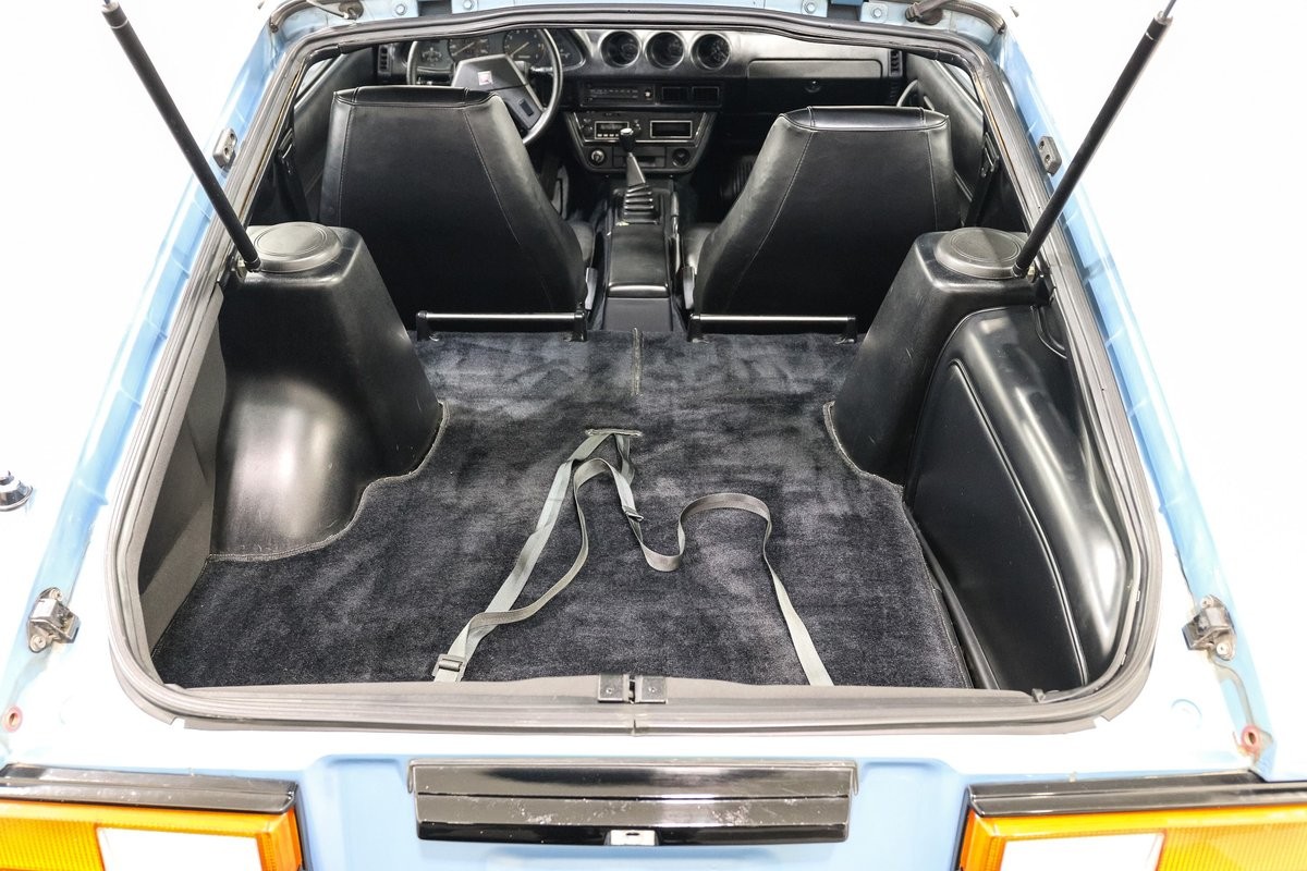 Datsun-280ZX-1979-Coupe-22