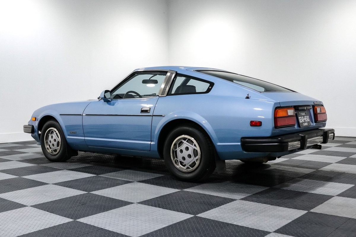 Datsun-280ZX-1979-Coupe-4